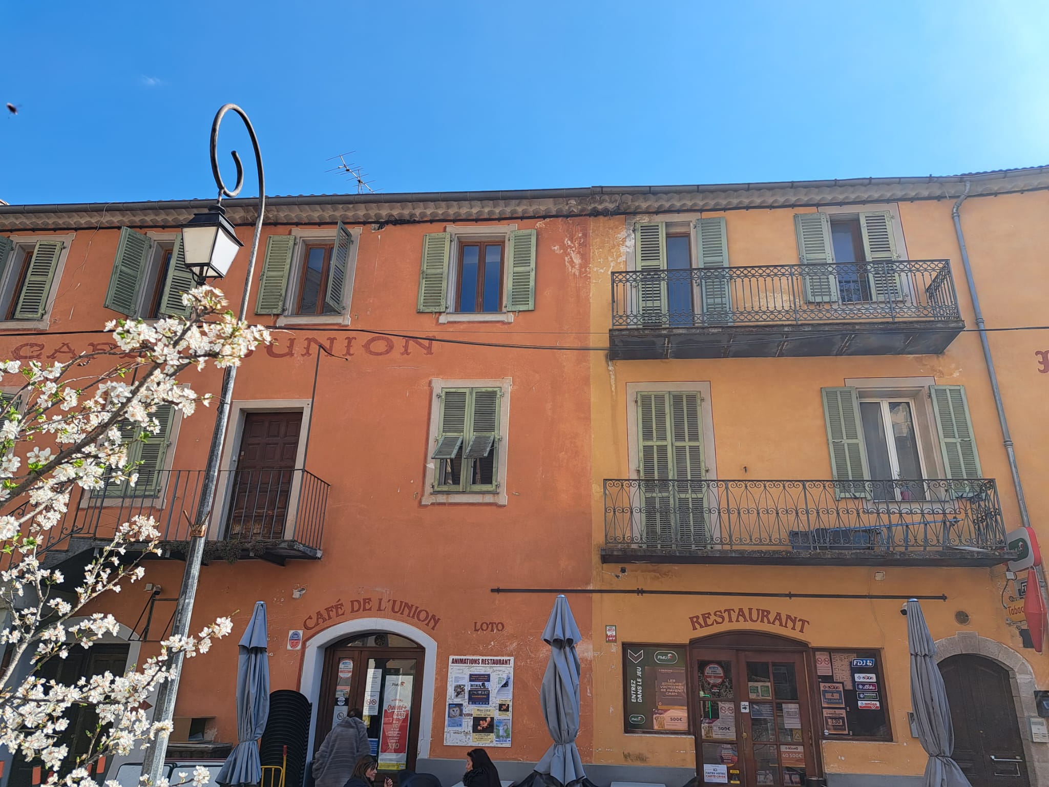 Photo du restaurant le café de l'Union à l'escaènre - Alpes Maritimes